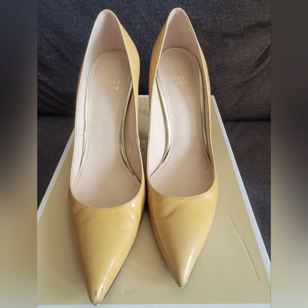Stuart Weitzman, 8 1/2W Adobe Beige Lether Heels